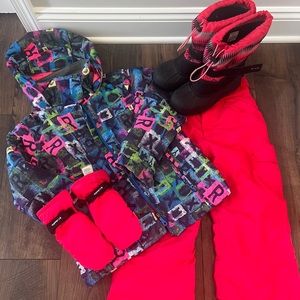 Snowboard ski snow set. Coat pants boots and glove